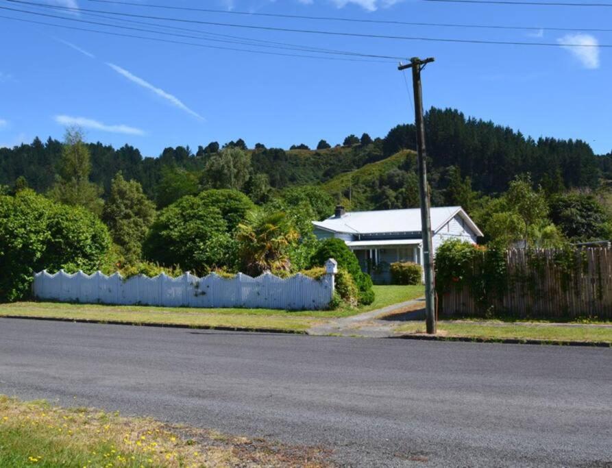 Riverlea Cottage - Cosy, Comfy, Quiet, Central Taumarunui Zewnętrze zdjęcie